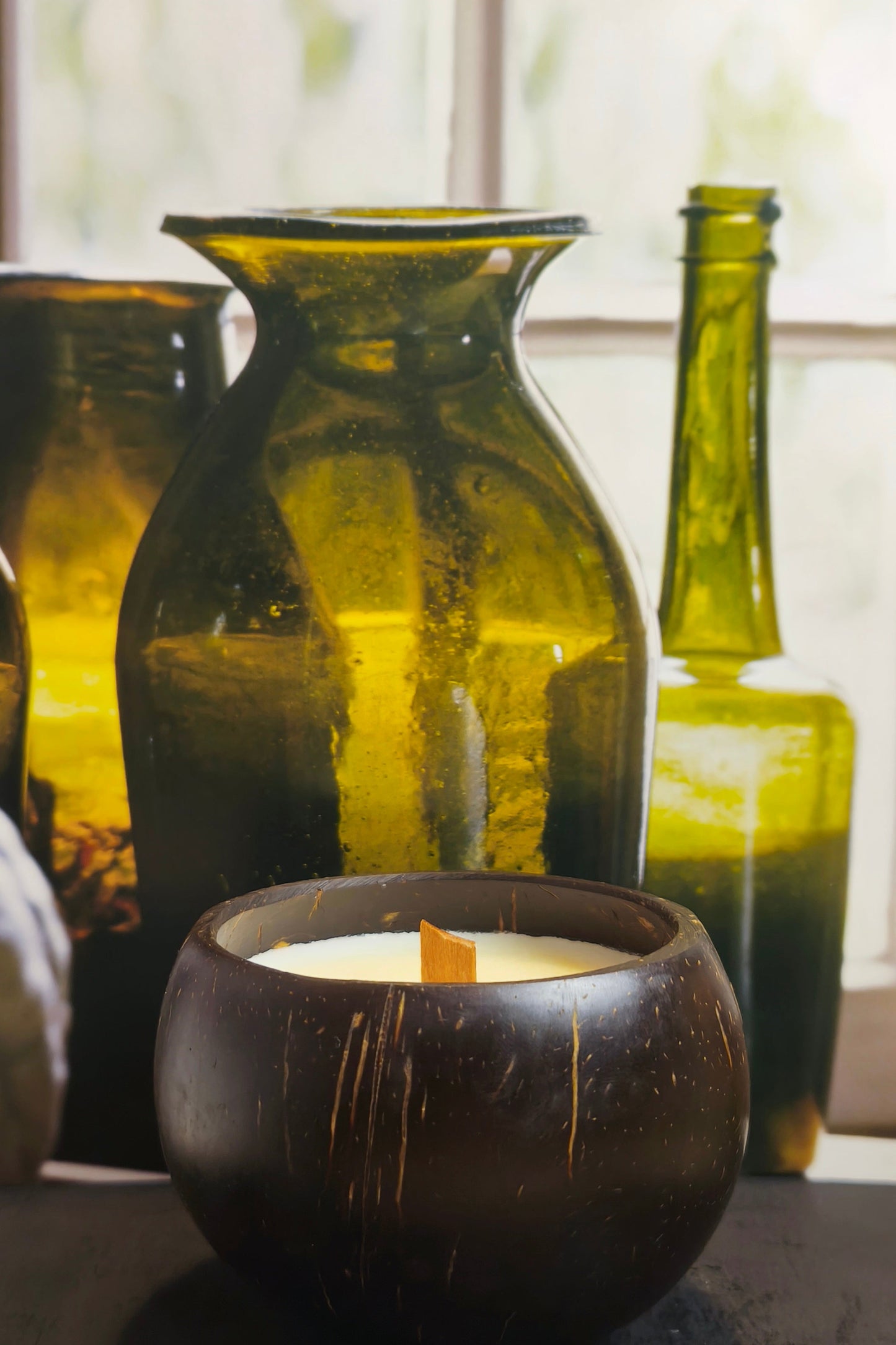 Coconut holder scented candle 7 Oz (200gr)