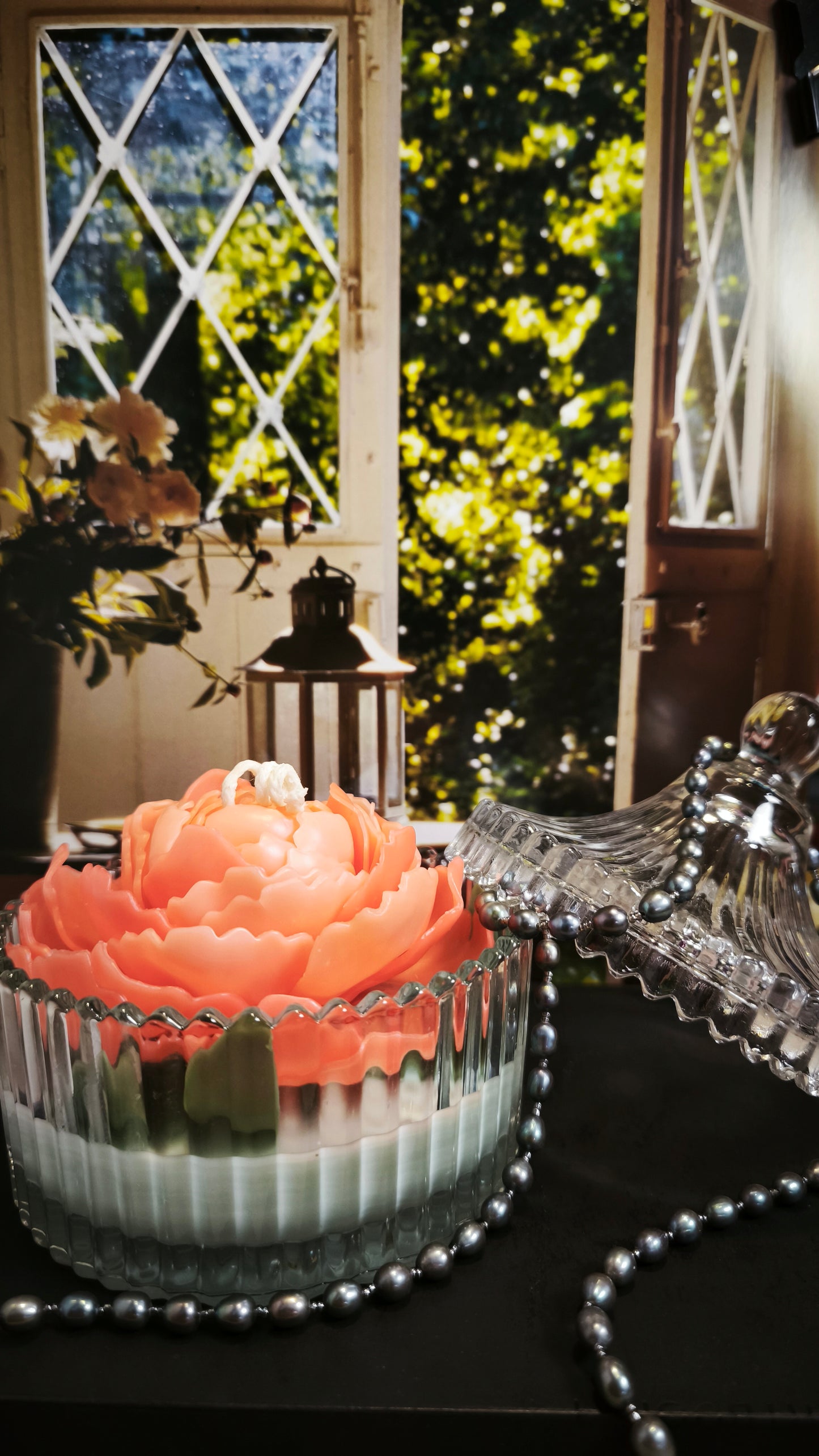 Blossom | Peony scented candle with holder D10cm