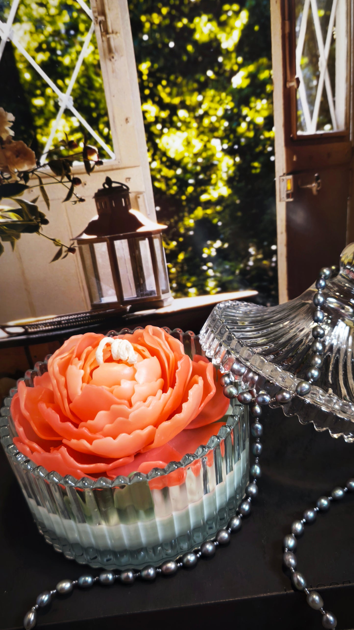 Blossom | Peony scented candle with holder D10cm
